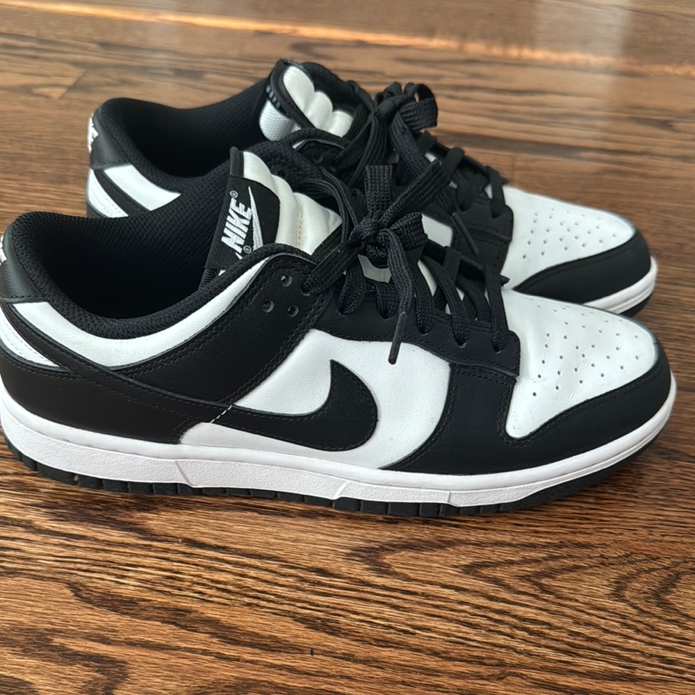 Nike panda dunks